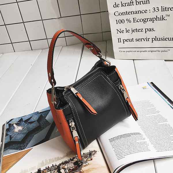 Κομψή γυναικεία  τσάντα σε τέσσερα χρώματα