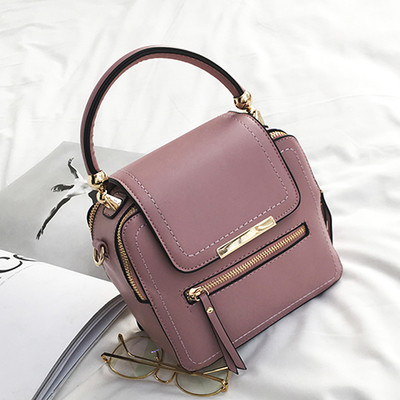 Πολύ όμορφη γυναικεία βαλίτσα σε πολλά χρώματα