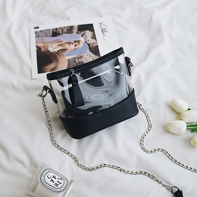 Πολύ κομψή και μοντέρνα γυναικεία τσάντα με μεταλλική λαβή σε τρία χρώματα