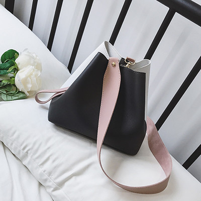 Απαλή γυναικεία τσάντα με φαρδιά λαβή σε τρία χρώματα