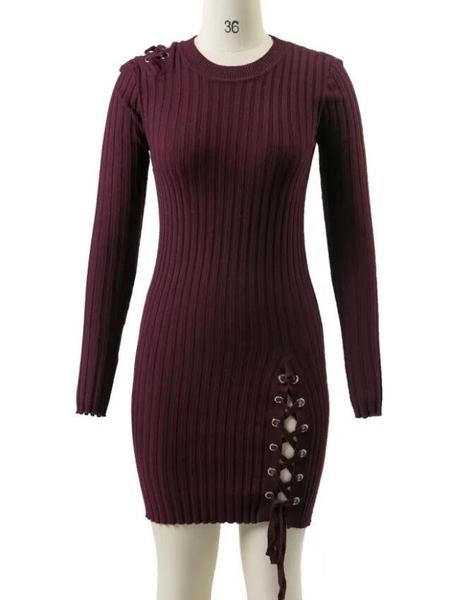 Γυναικείο  πλισέ φόρεμα και  με ενδιαφέροντες δεσμούς