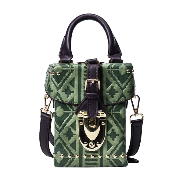 Красива дамска чанта в интересен десен в три цвята