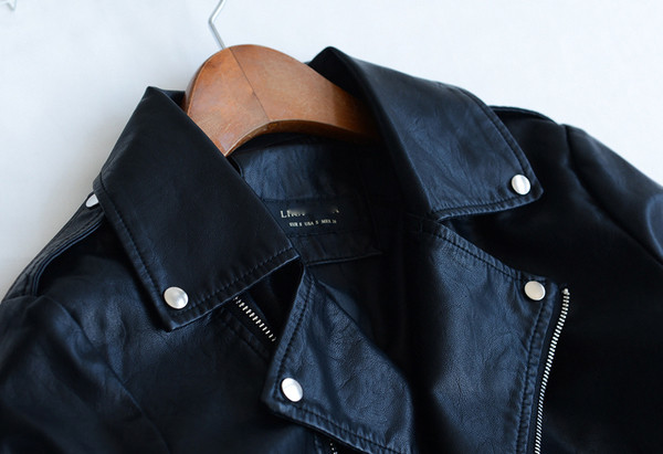 Δερμάτινο μπουφάν σε κίτρινο, μαύρο και άσπρο