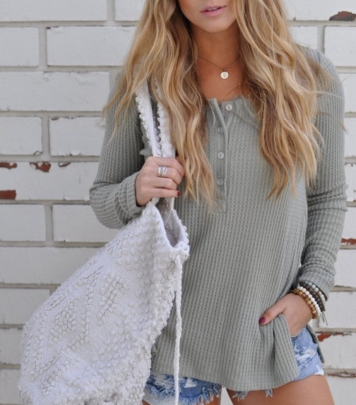 Καθημερινή  γυναικεία μπλούζα με κοντό μανίκι και κουμπιά σε τέσσερα διαφορετικά χρώματα