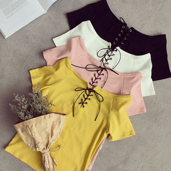 Ежедневна дамска тениска с връзки по деколтето и къс ръкав - 4 цвята