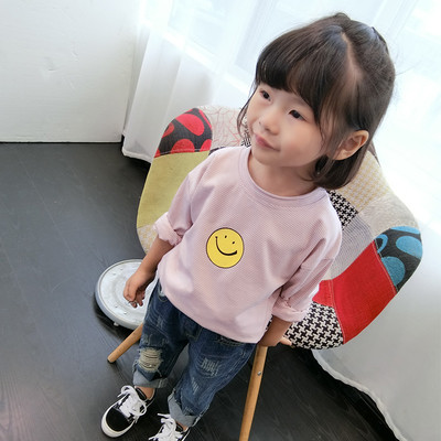 Ежедневна дамска блуза в няколко цвята с изображение