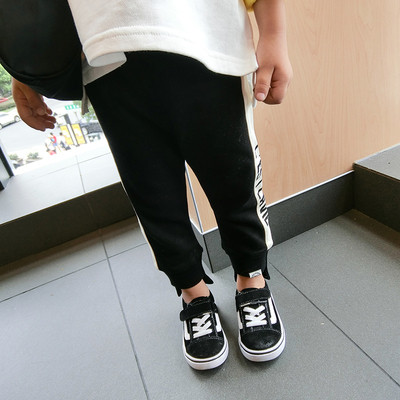 Детски панталони за момичета в черен и сив цвят с надпис