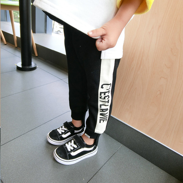 Детски панталони за момичета в черен и сив цвят с надпис