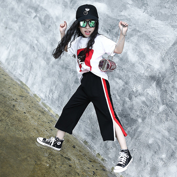 Κομψό παιδικό σετ για κορίτσια - T-shirt με 3/4 μανίκια και φαρδιά παντελόνια 7/8