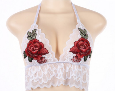 Стилен дамски спортен сутиен с тънки презрамки и бродерия - 2 цвята