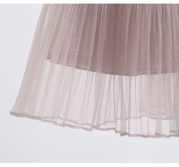 Πολύ μοντέρνο παιδικό σετ για κορίτσια -  καντημένη μπλούζα  και φαρδιά φούστα