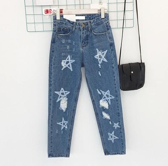 Страхотни дамски дънки с интересни звездички