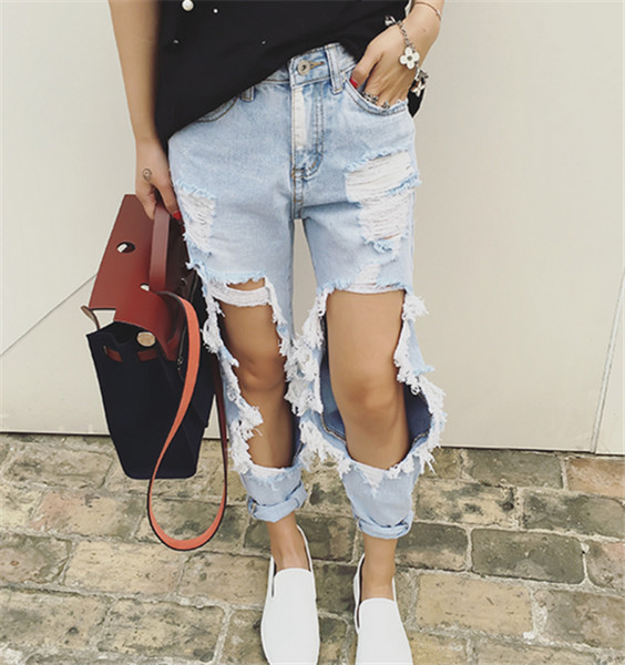 HIT!  Γυναικεία παντελόνια  με γυμνό γόνατο και μήκος 7/8