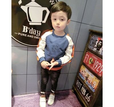 Παιδική αθλητική μπλούζα για αγόρια σε τρία χρώματα