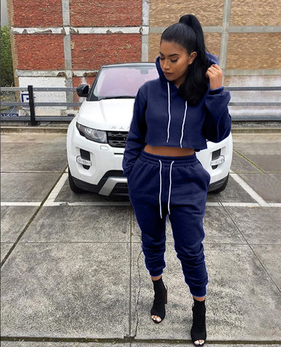 Спортен дамски екип в широк модел в няколко цвята