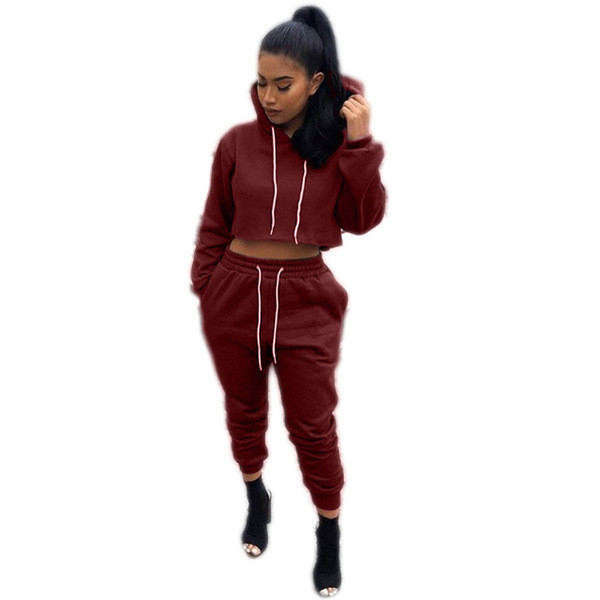 Спортен дамски екип в широк модел в няколко цвята