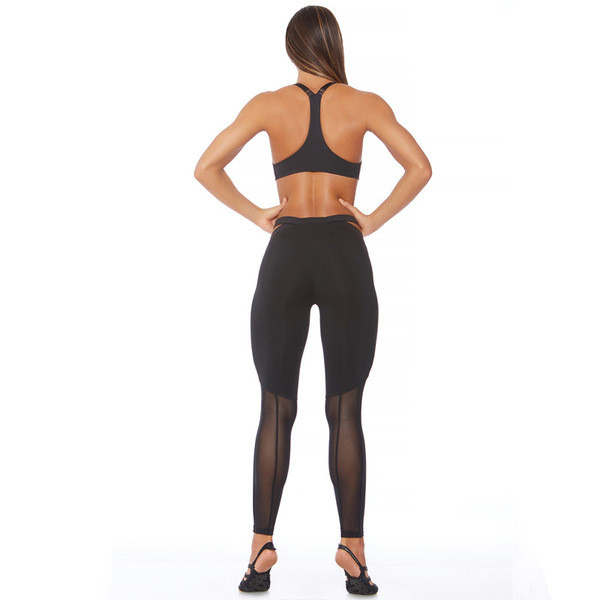 Πολύ άνετη γυναικεία αθλητική φόρμα τοπ + κολάν