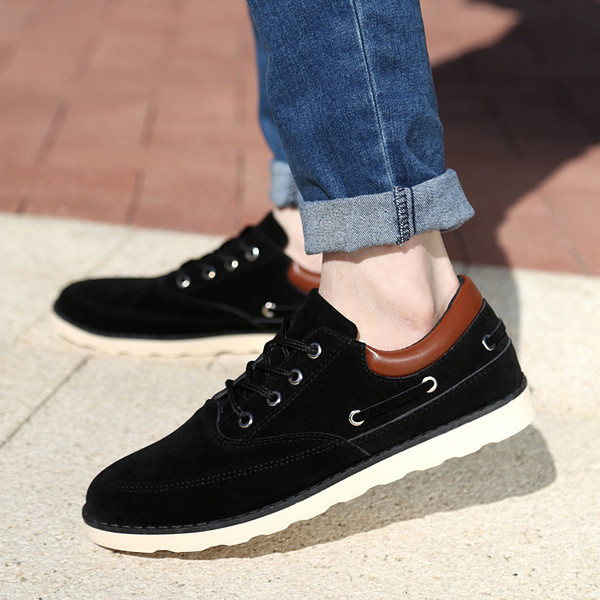 Αθλητικά κομψά ανδρικά υποδήματα σε τρία χρώματα