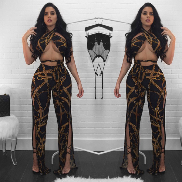 Μια ενδιαφέρουσα γυναικεία φόρμα με κομμένα σχέδια και freestyle