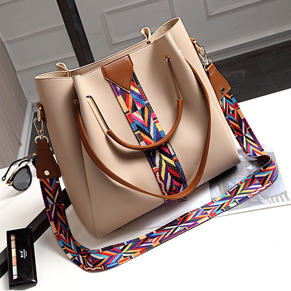 Κομψή γυναικεία  τσάντα με πολύχρωμα μοτίβα σε διάφορα χρώματα