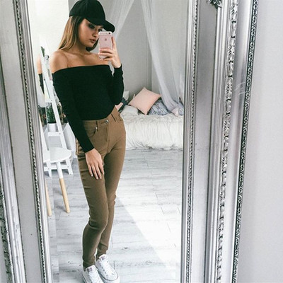 Κομψή και κοντή μπλούζα σε διάφορα χρώματα