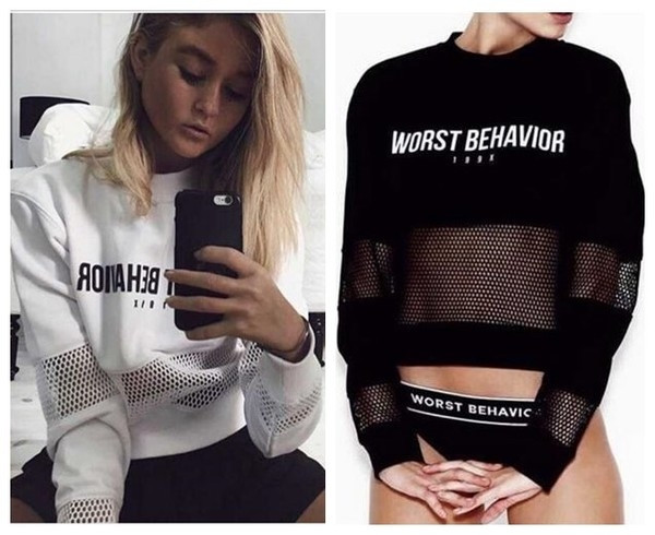 Стилна дамска блуза с мрежа и надпис, в бял и черен цвят