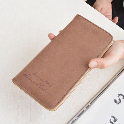 Κομψό και πολύ πρακτικό γυναικείο πορτοφόλι