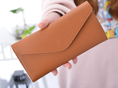 Πολύ άνετο γυναικείο πορτοφόλι σε διάφορα χρώματα