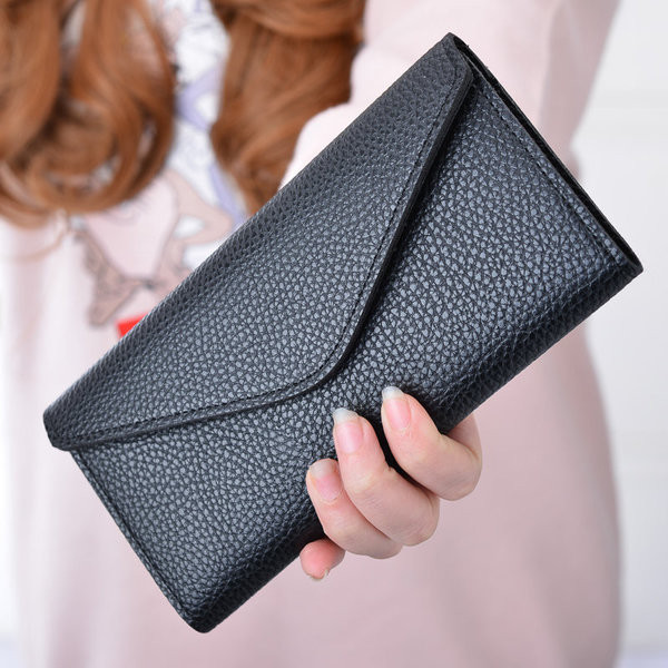 Πολύ άνετο γυναικείο πορτοφόλι σε διάφορα χρώματα