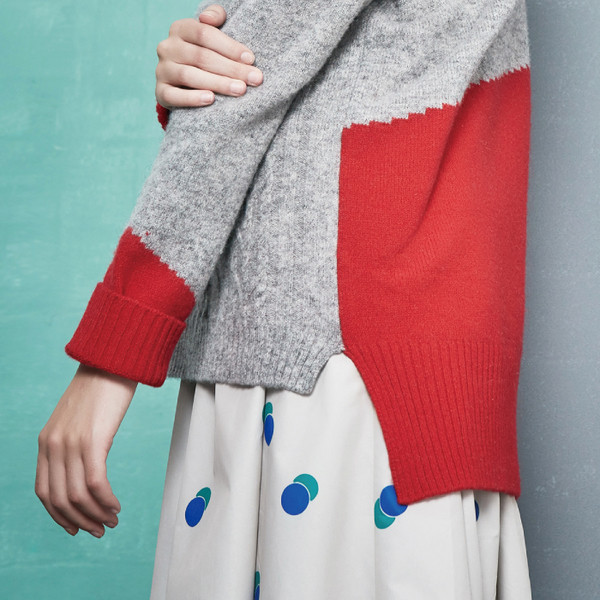 Καθημερινό  γυναικείο πουλόβερ - μακρύ και freestyle