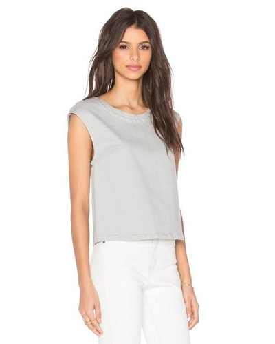 Απλό γυναικείο αμάνικο με γυμνή πλάτη και κορδόνια σε γκρι χρώμα