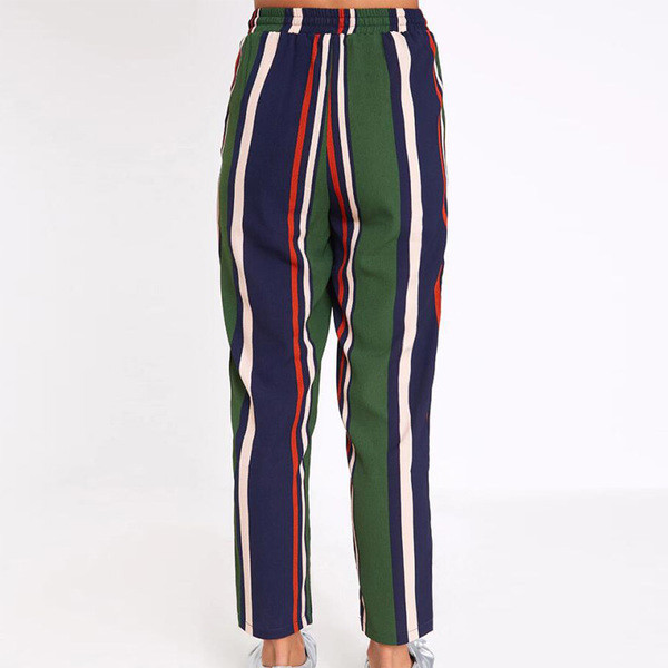 Πολύ άνετο casual γυναικείο παντελόνι σε απαλά μοτίβα 