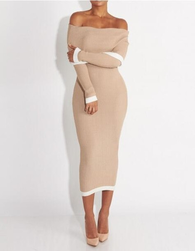 Μακρύ γυναικείο φόρεμα με μακριά μανίκια γυμνούς ώμους