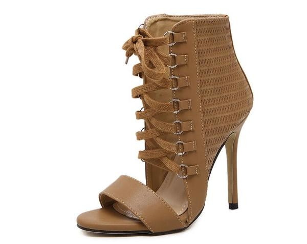 Дамски ежедневни сандали на висок ток с интересни връзки до глезена 