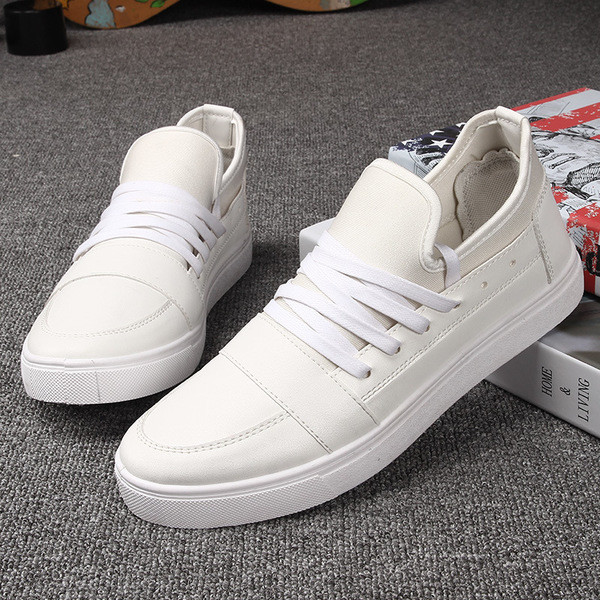  Ανδρικά αθλητικά παπούτσια σε μαύρο, λευκό και κόκκινο