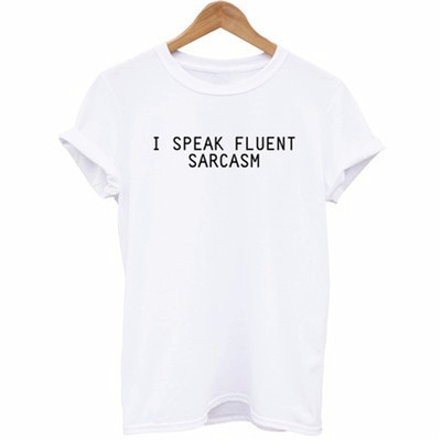 Καθημερινή γυναικεία μπλούζα σε άσπρο και αύρο χρώμα