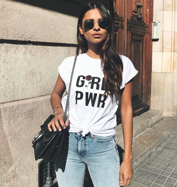 Γυναικεία  μπλούζα σε λευκό χρώμα 