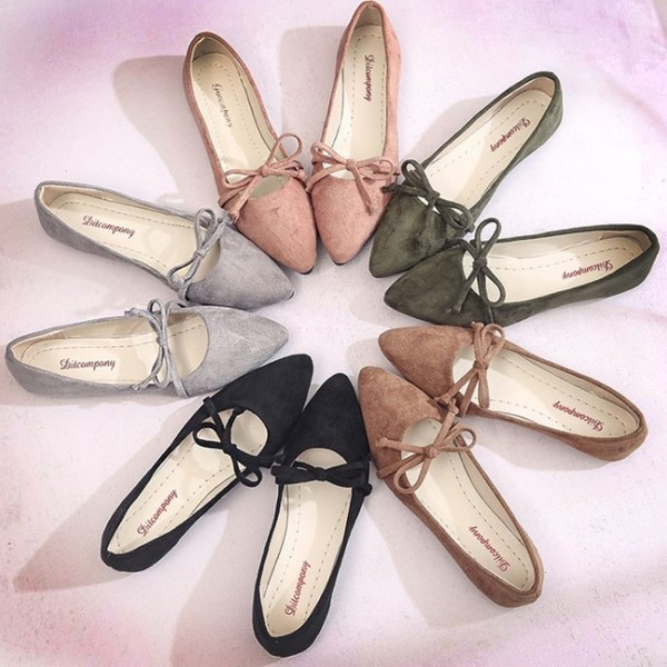 Γυναικεία μοκασίνια - λίγο απότομη σε διάφορα χρώματα με κορδέλα 