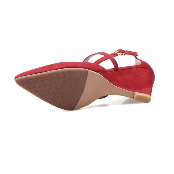 Стилни дамски сандали - остри и затворени на платформа, в два цвята