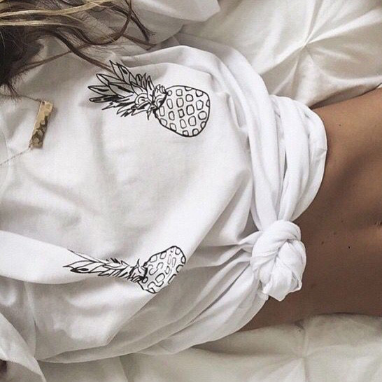  Γυναικείο μπλουζάκι σε λευκό με εικόνα ανανά