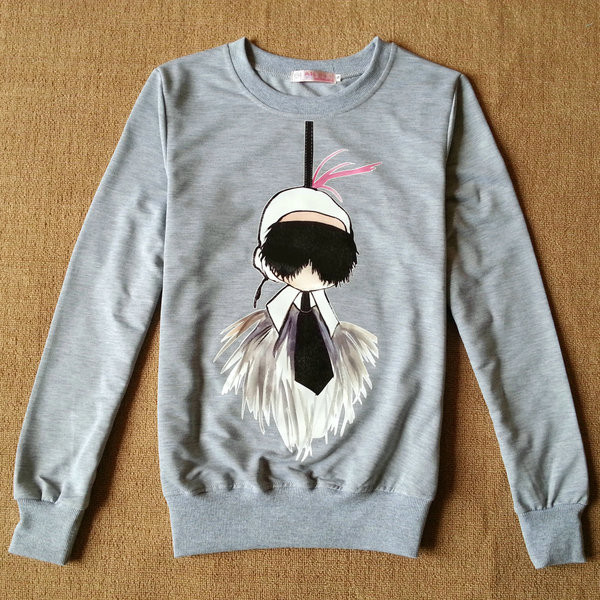 Κομψό γυναικείο σύνολο  με εικόνες σε  δύο χρώματα