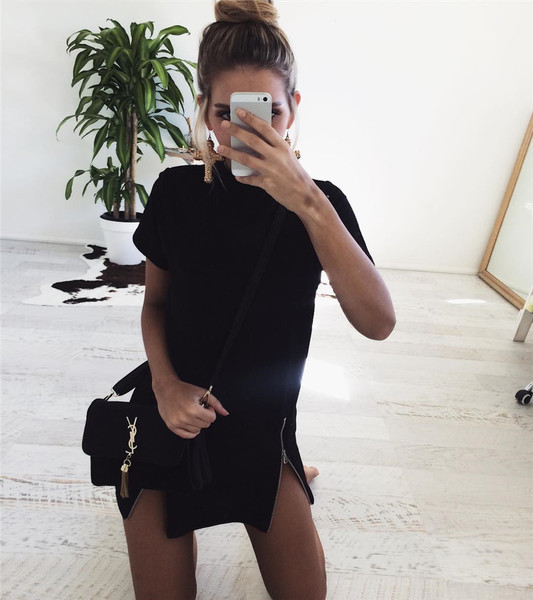 Απλό γυναικείο φόρεμα με 3/4 μανίκια και φερμουάρ σε μαύρο χρώμα