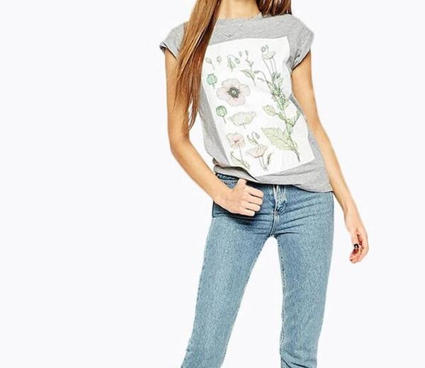 Γυναικεία μπλούζα σε γκρι χρώμα και διακόσμηση