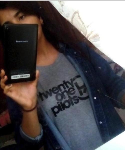 Γυναικείο μπλουζάκι σε γκρι, μαύρο και άσπρο με επιγραφή