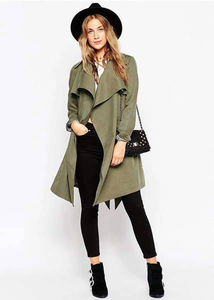 Κομψό και μακρύ παλτό γυναικών σε πράσινο χρώμα