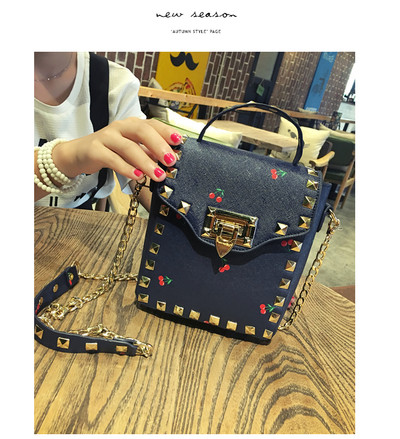 Γλυκό μίνι χαρτοφύλακας χαρτοφύλακα με μεταλλική διακόσμηση