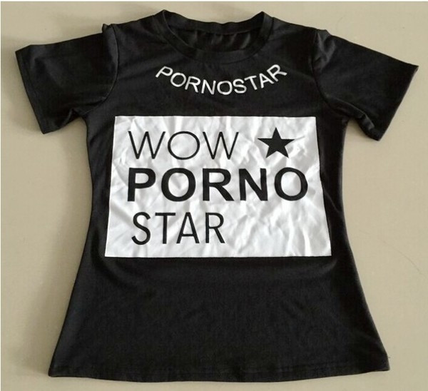 Γυναικείο μπλουζάκι σε λευκό και μαύρο με επιγραφές