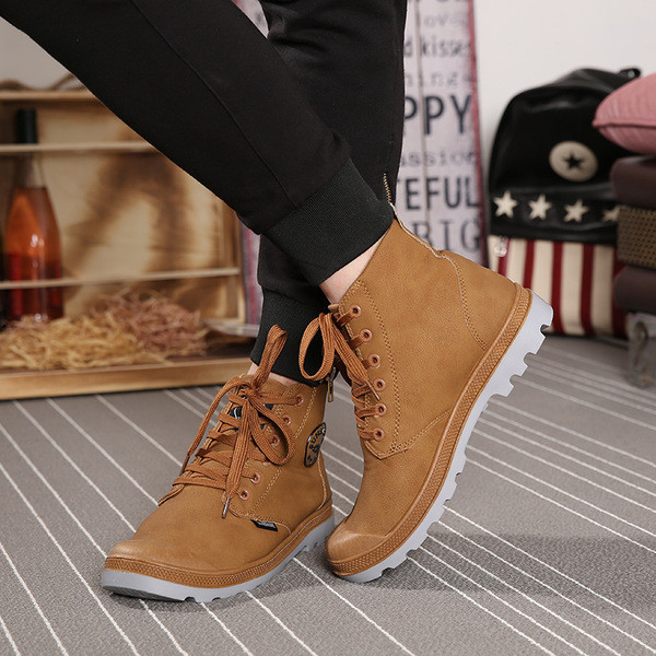 Κομψές ανδρικές μπότες σε διάφορα χρώματα κατάλληλα για τη καθημερινή ζωή