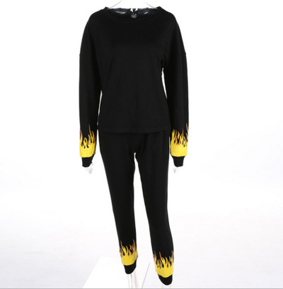 Дамски ежедневен много удобен спортен екип с интересен принт