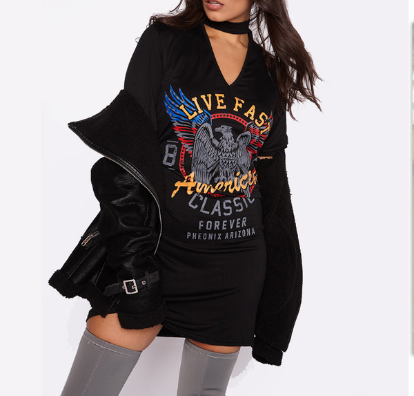 Γυναικείο μπουφάν με κοντό μανίκι με κολάρο σε σχήμα V